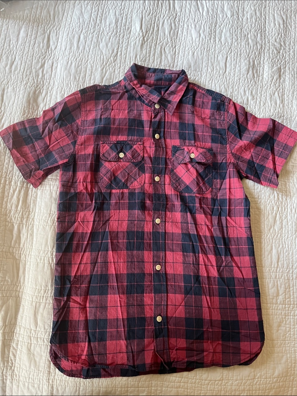 Gap Kids boy’s  plaid soft cotton shirt 2 button pockets on front size 12